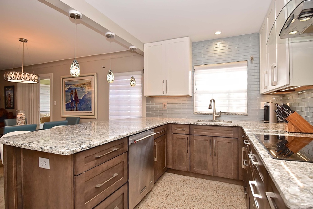 breakfast-bar-kitchen-remodel