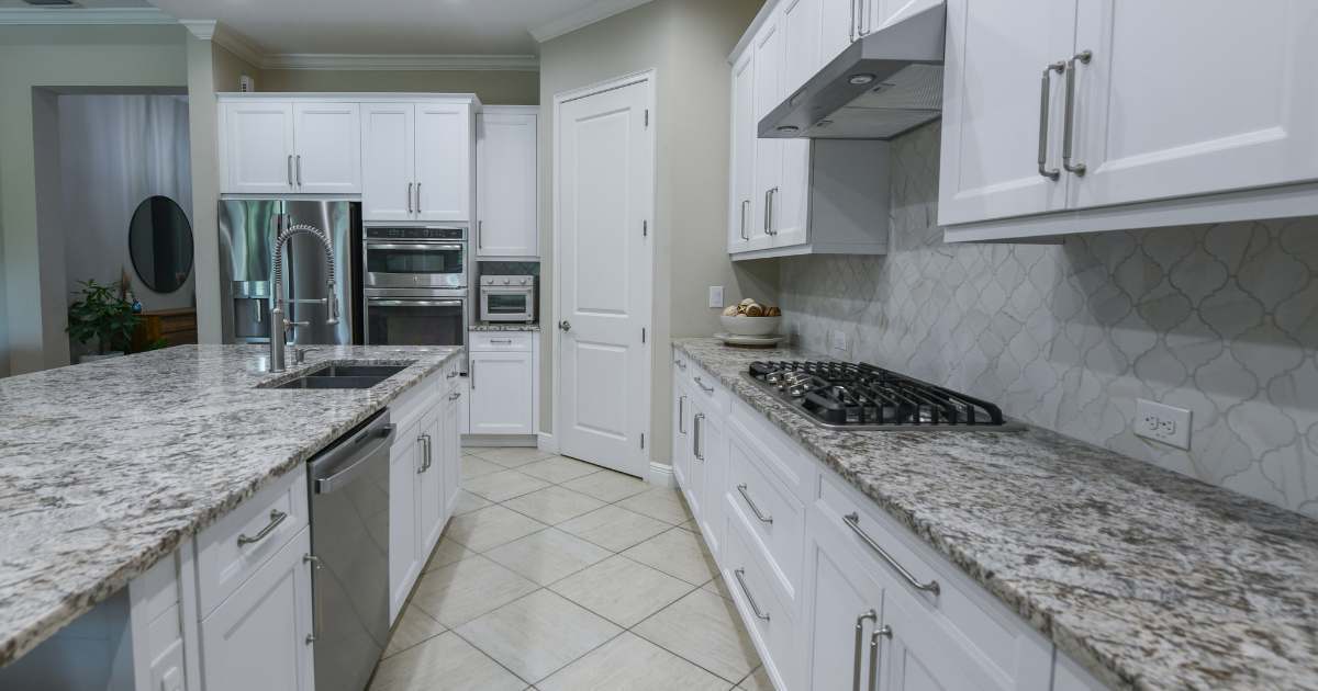 How to Prepare for Cabinet Refacing Before the Holidays